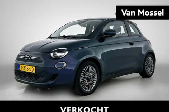 Fiat 500 (2020) thumbnail 1