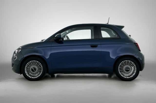 Fiat 500 (2020) thumbnail 2