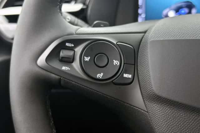 Opel Corsa (2025) thumbnail 6