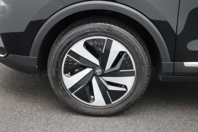 MG ZS (2023) thumbnail 11