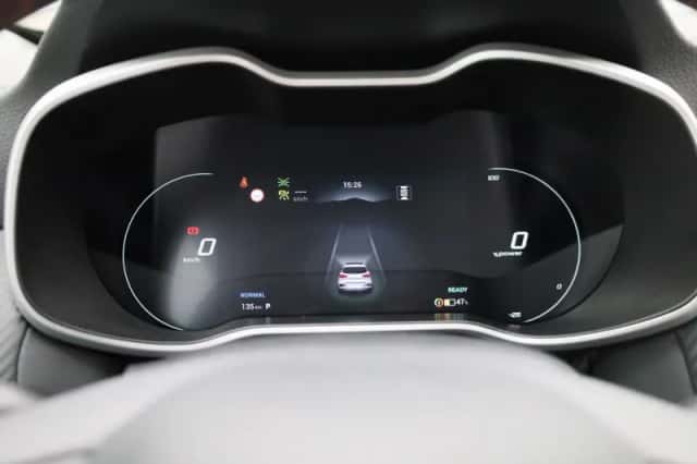 MG ZS (2023) thumbnail 13