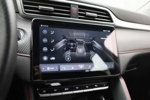 MG ZS (2023) thumbnail 14