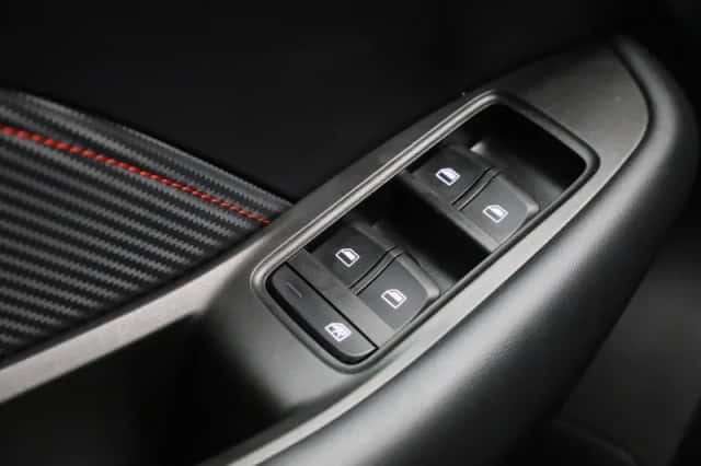 MG ZS (2023) thumbnail 24