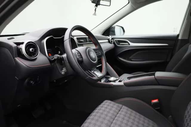 MG ZS (2023) thumbnail 27