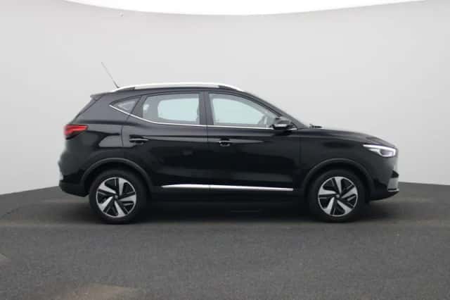 MG ZS (2023) thumbnail 6