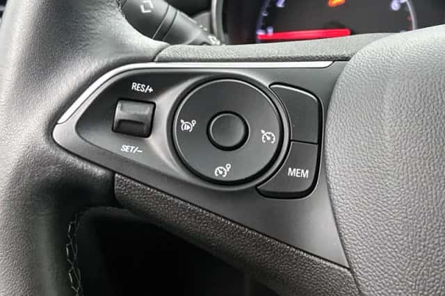 Opel Crossland (2024) thumbnail 6