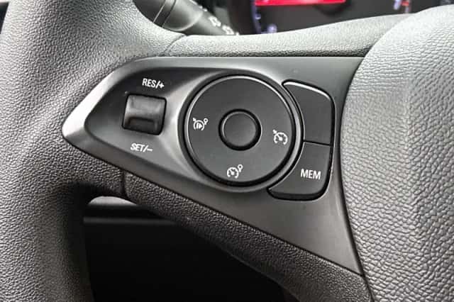 Opel Corsa (2023) thumbnail 6