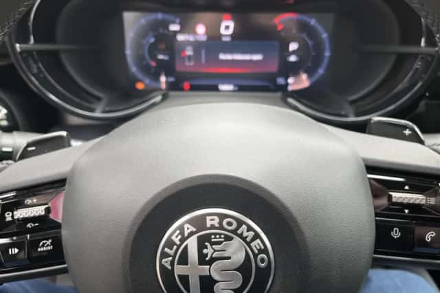 Alfa Romeo Junior (2025) thumbnail 15