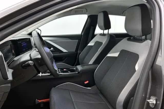 Opel Astra (2023) thumbnail 32