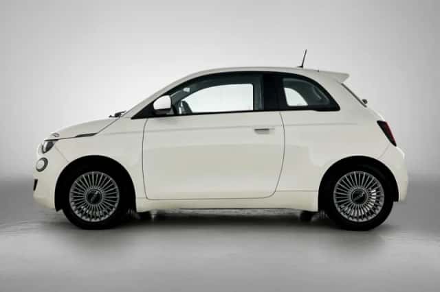 Fiat 500 (2020) thumbnail 2
