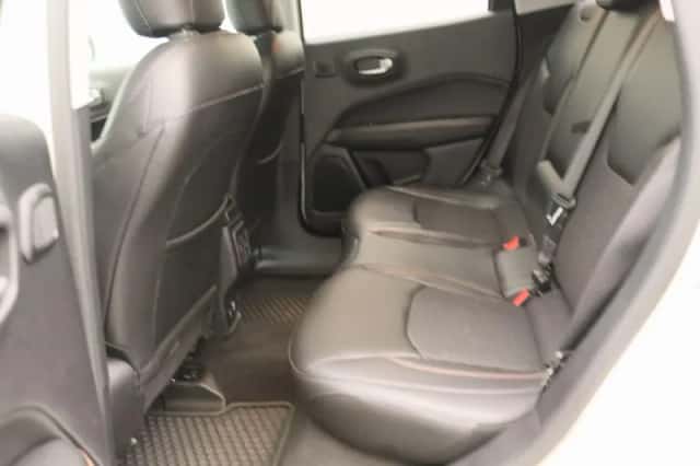 Jeep Compass (2017) thumbnail 13