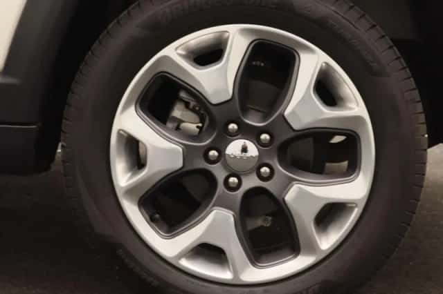 Jeep Compass (2017) thumbnail 16