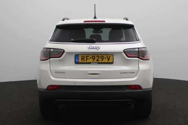 Jeep Compass (2017) thumbnail 5