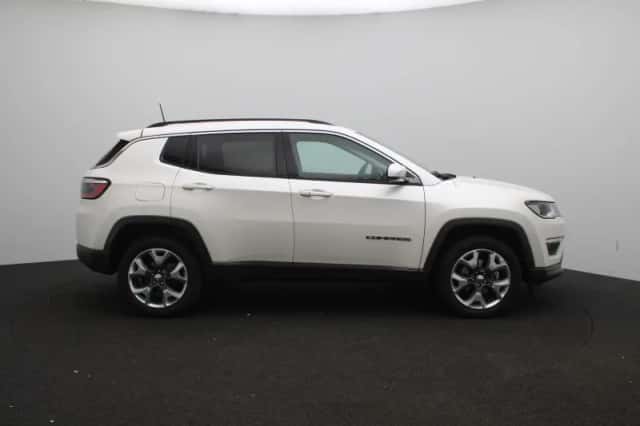 Jeep Compass (2017) thumbnail 6