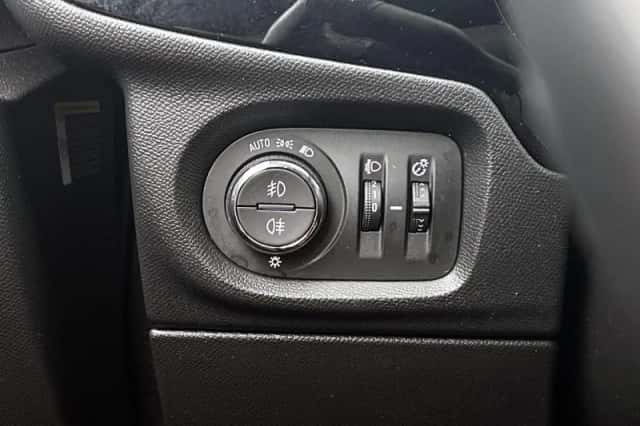Opel Corsa (2021) thumbnail 19
