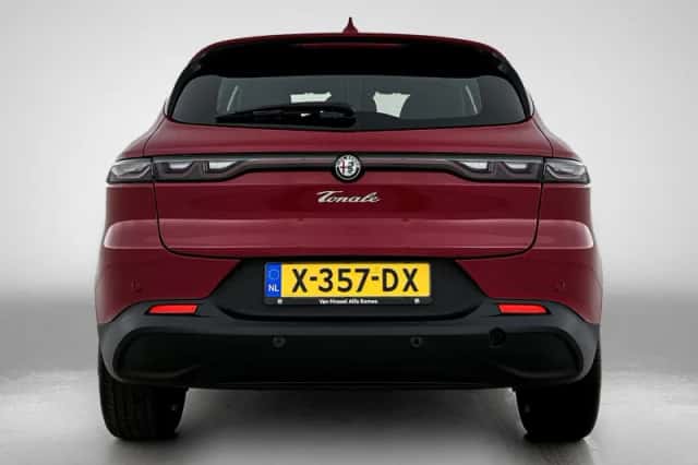 Alfa Romeo Tonale (2023) thumbnail 3