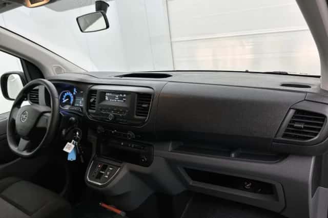 Opel Vivaro-e (2022) thumbnail 11