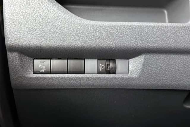 Opel Vivaro-e (2022) thumbnail 24