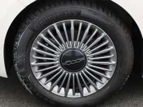 Fiat 500 (2023) thumbnail 12