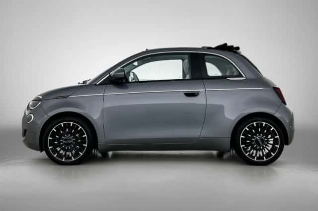 Fiat 500C (2023) thumbnail 2