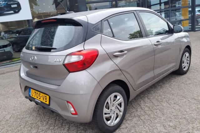 Hyundai i10 (2021) thumbnail 4