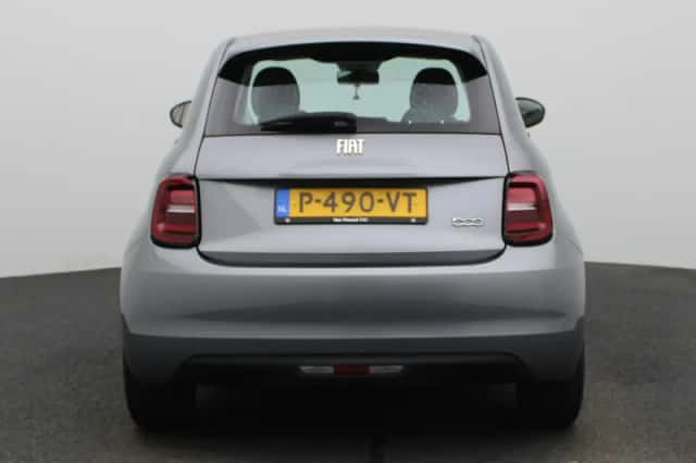 Fiat 500 (2022) thumbnail 5
