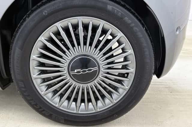 Fiat 500 (2022) thumbnail 38