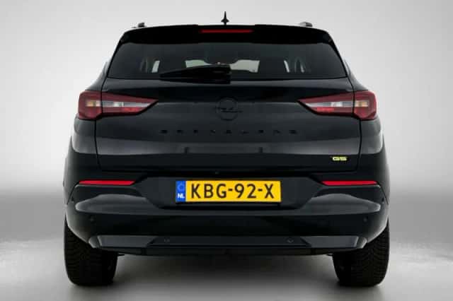 Opel Grandland (2023) thumbnail 3