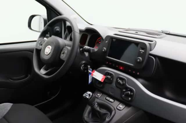 Fiat Panda (2022) thumbnail 22