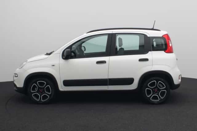 Fiat Panda (2022) thumbnail 4
