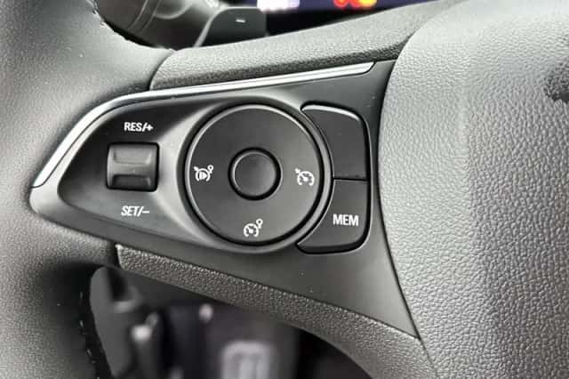 Opel Mokka (2024) thumbnail 6