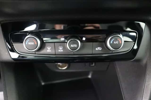 Opel Corsa-e (2023) thumbnail 15