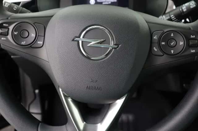 Opel Corsa-e (2023) thumbnail 8