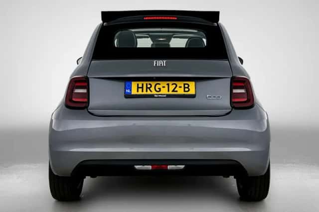 Fiat 500C (2022) thumbnail 3