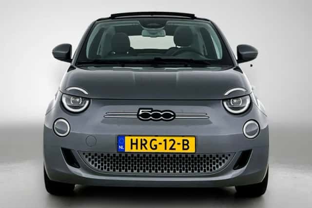 Fiat 500C (2022) thumbnail 5