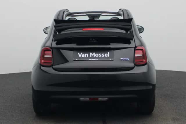 Fiat 500C (2023) thumbnail 5