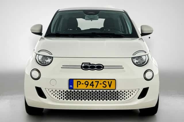 Fiat 500 (2022) thumbnail 5