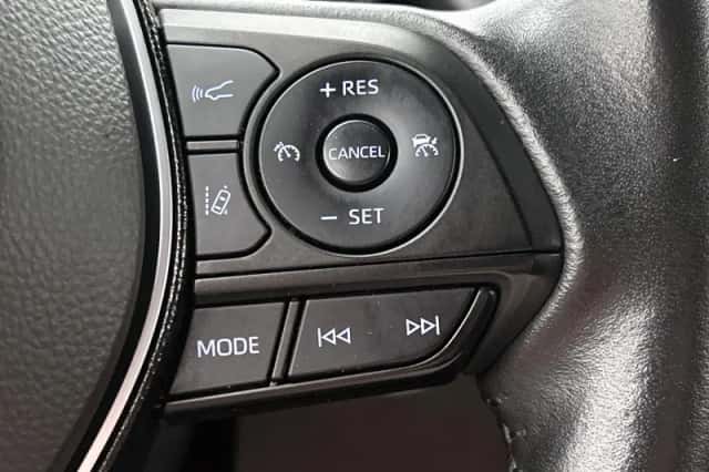 Toyota Corolla (2021) thumbnail 6