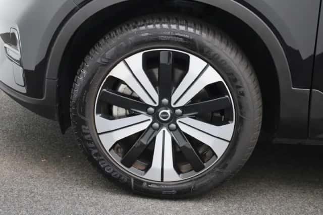 Volvo XC40 (2022) thumbnail 11