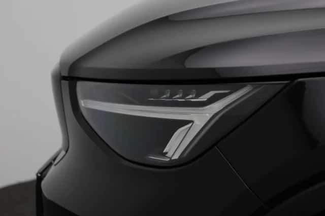 Volvo XC40 (2022) thumbnail 12