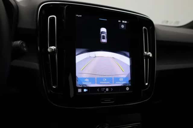 Volvo XC40 (2022) thumbnail 15