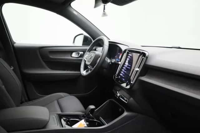 Volvo XC40 (2022) thumbnail 27