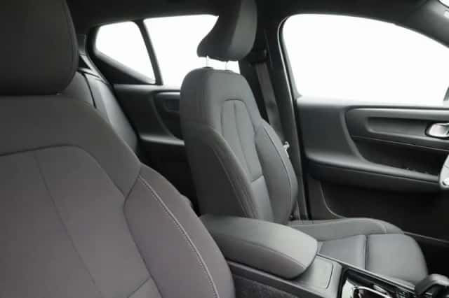 Volvo XC40 (2022) thumbnail 28