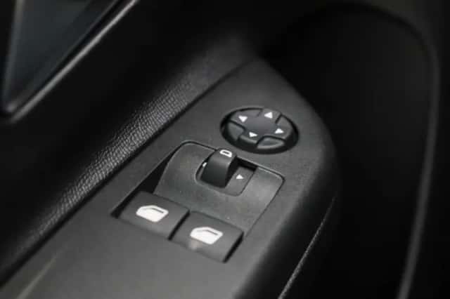 Opel Corsa (2022) thumbnail 26
