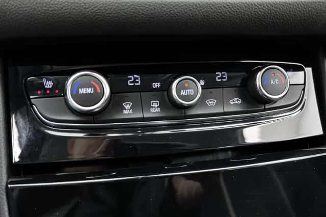 Opel Grandland (2023) thumbnail 16