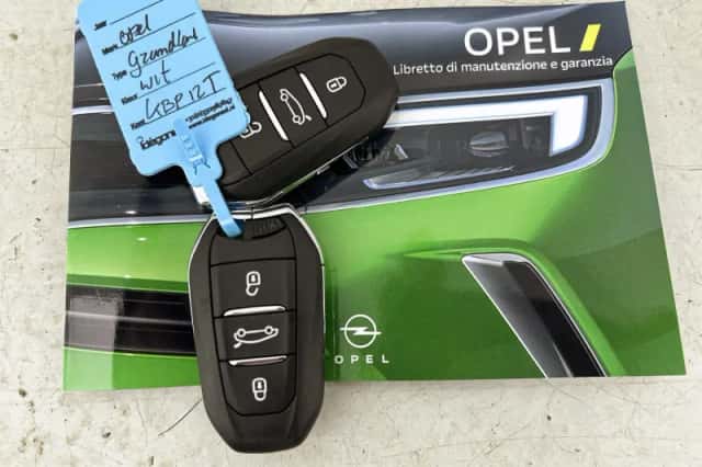 Opel Grandland (2023) thumbnail 34