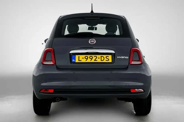 Fiat 500 (2021) thumbnail 3