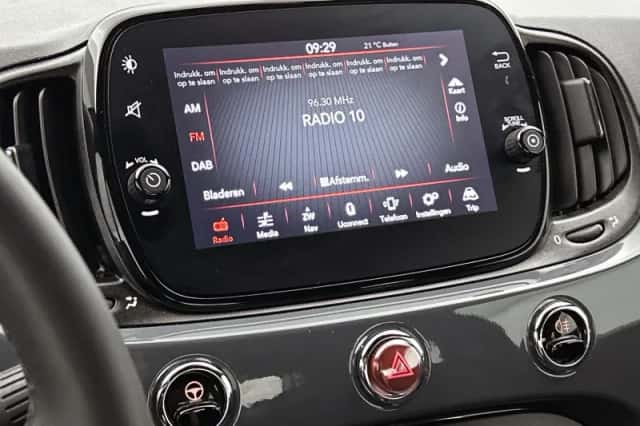 Fiat 500 (2021) thumbnail 7