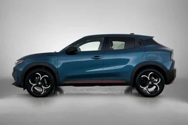 Alfa Romeo Junior (2025) thumbnail 2