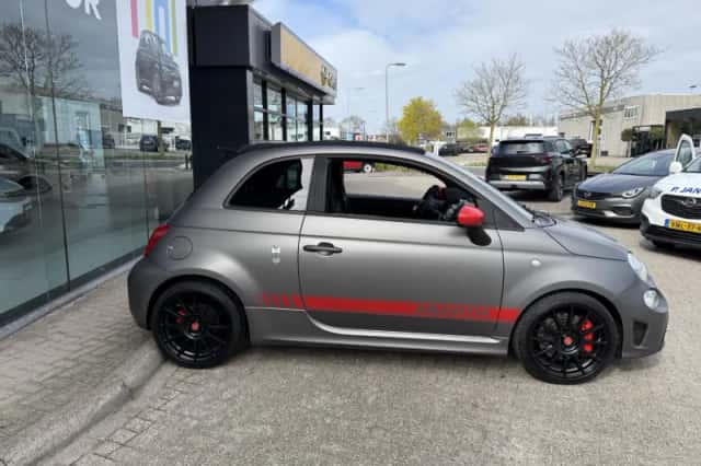 Fiat 500 (2019) thumbnail 6